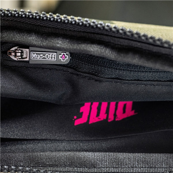 Muc-Off Essential Case (184227)