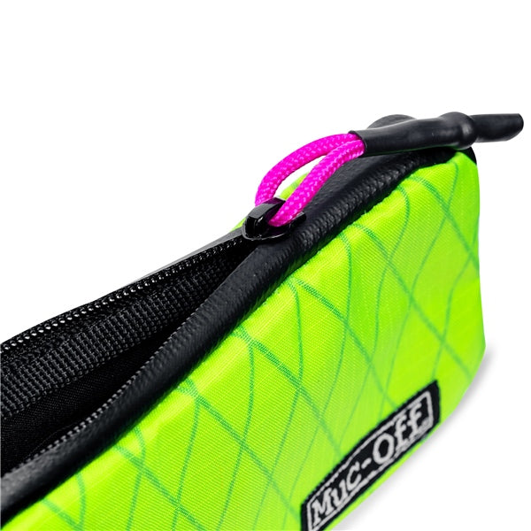 Muc-Off Essential Case Rainproof (184238)