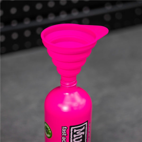 Muc-Off Silicone Funnel (184287)