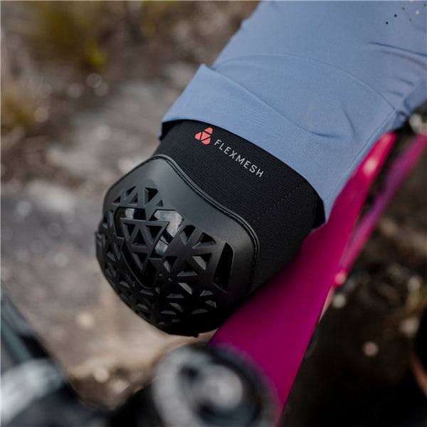LEATT Flexmesh Knee Guard (496286)
