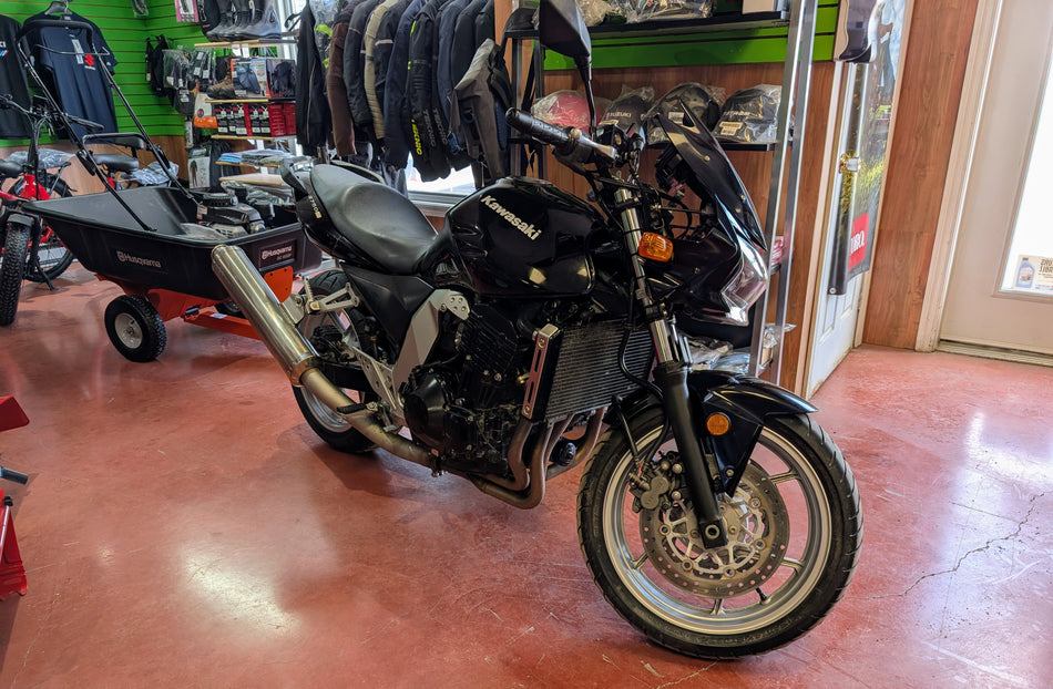 Used motorcycle Kawasaki ZR750 2007